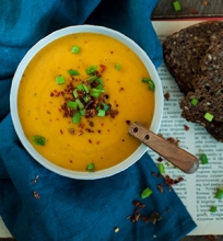 Saldžiųjų bulvių ir morkų sriuba
