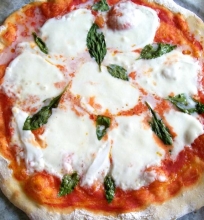Tikra neapolietiška pica “Margherita”