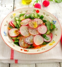 Gaivios pavasarinės salotos