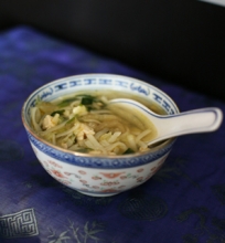 Tailandietiška sriuba su vištiena