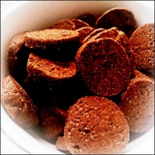 Kakaviniai sausainiai su šokolado gabaliukais