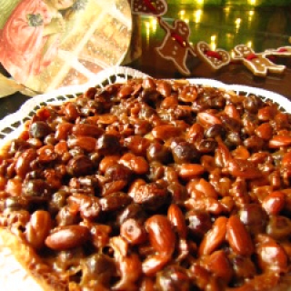 Riešutinis- karamelinis pyragas Kalėdoms
