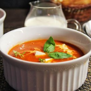 Trinta pomidorų sriuba