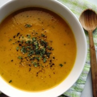 Trinta morkų sriuba su grietinėle