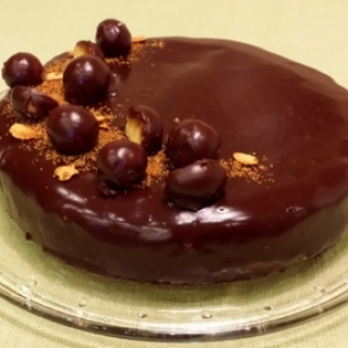 Šokoladinis tortas su su raudono vyno glazūra