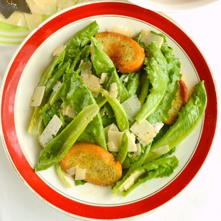 Klasikinės Cezario salotos