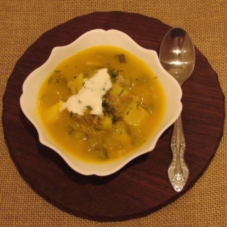 Sena gera raugintų agurkų sriuba