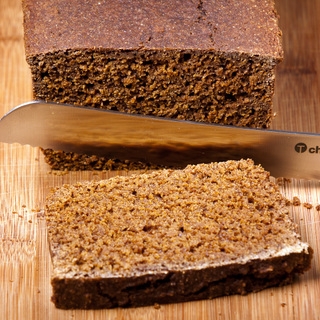 Islandų juoda ruginė duona (Dökkt Rúgbrauð)