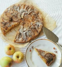 Lengvai pagaminamas obuolių pyragas