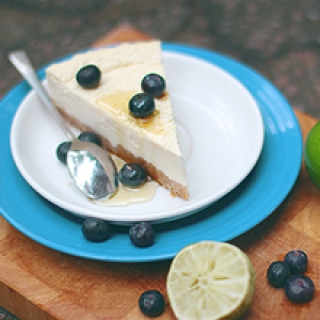 Graikiško jogurto sūrio pyragas su laimais