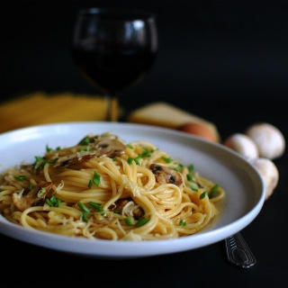 “Spaghetti Carbonara” vegetariškai