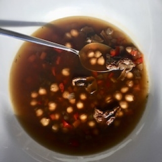 Lietuviška veganiška džiovintų grybų sriuba
