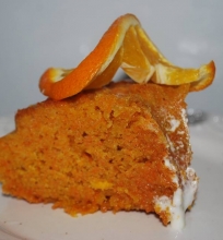 Drėgnas morkų keksas su apelsinų sultimis