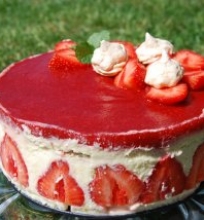 Vanilinis tortas “Fraisier”