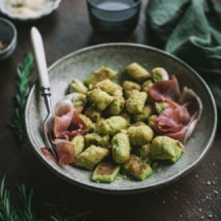 Brokolių ir bulvių švilpikai