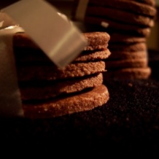Šokoladiniai riešutiniai sausainėliai
