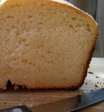 Sūrio duona, kepta duonkepėje
