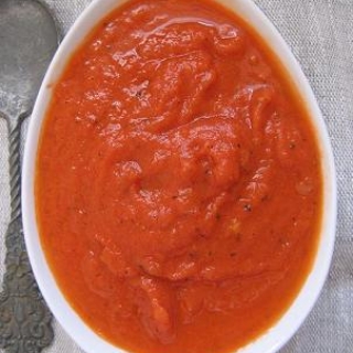 Aromatingas pomidorų padažas