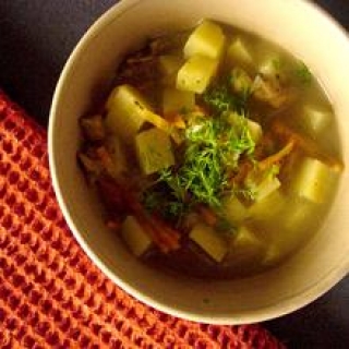 Sodri daržovių sriuba su žuvimi