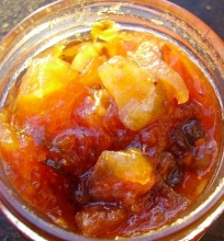Pomidorų-obuolių čatnis (chutney)