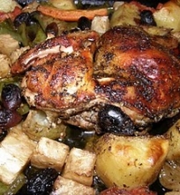 Graikiškai keptas viščiukas su daržovėmis