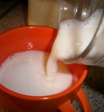 tradicinis Azijos jogurto gėrimas Ayran