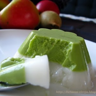 Žaliasis pistacjų blanc-manger