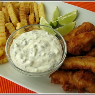 “Fish and chips” – žuvis tešloje su bulvių šiaudeliais