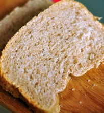 Ruginė duona su grietine