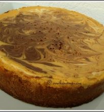 Maskarponės sūrio pyragas su moliūgu ir šokoladu