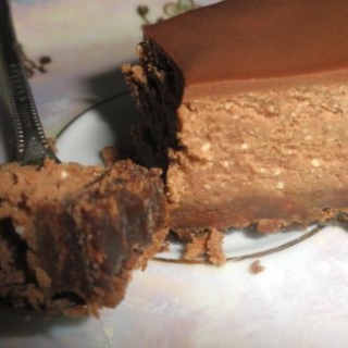 Trigubai šokoladinis varškės tortas