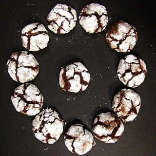 Sutrūkinėję šokoladiniai sausainiai