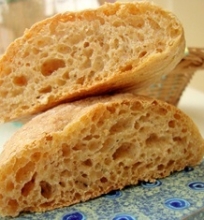Trijų miltų duona