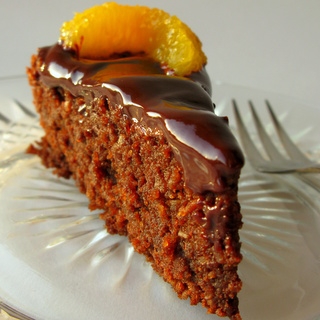 Šokoladinis pyragas su apelsinų nata