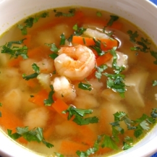 Vietnamietiška sriuba su krevetėmis