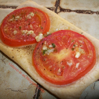 Kvadratėliai su pomidorais