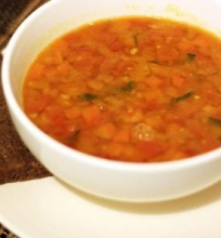 Aštri žirnių pomidorinė sriuba