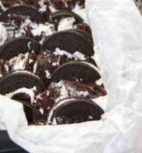 Šokoladainis su Oreo sausainiais