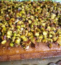 Medaus ir pistacijų pyragas
