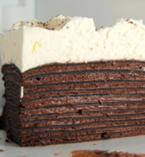Šokoladinių blynelių tortas