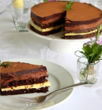 Šokoladinis tortas su čiobreliais