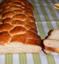 Baltos duonos pynė